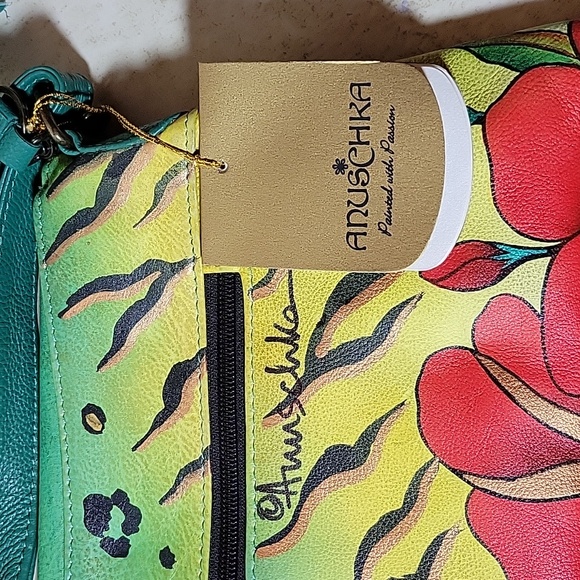 New Anuschka Shoulder Bag - Picture 5 of 7